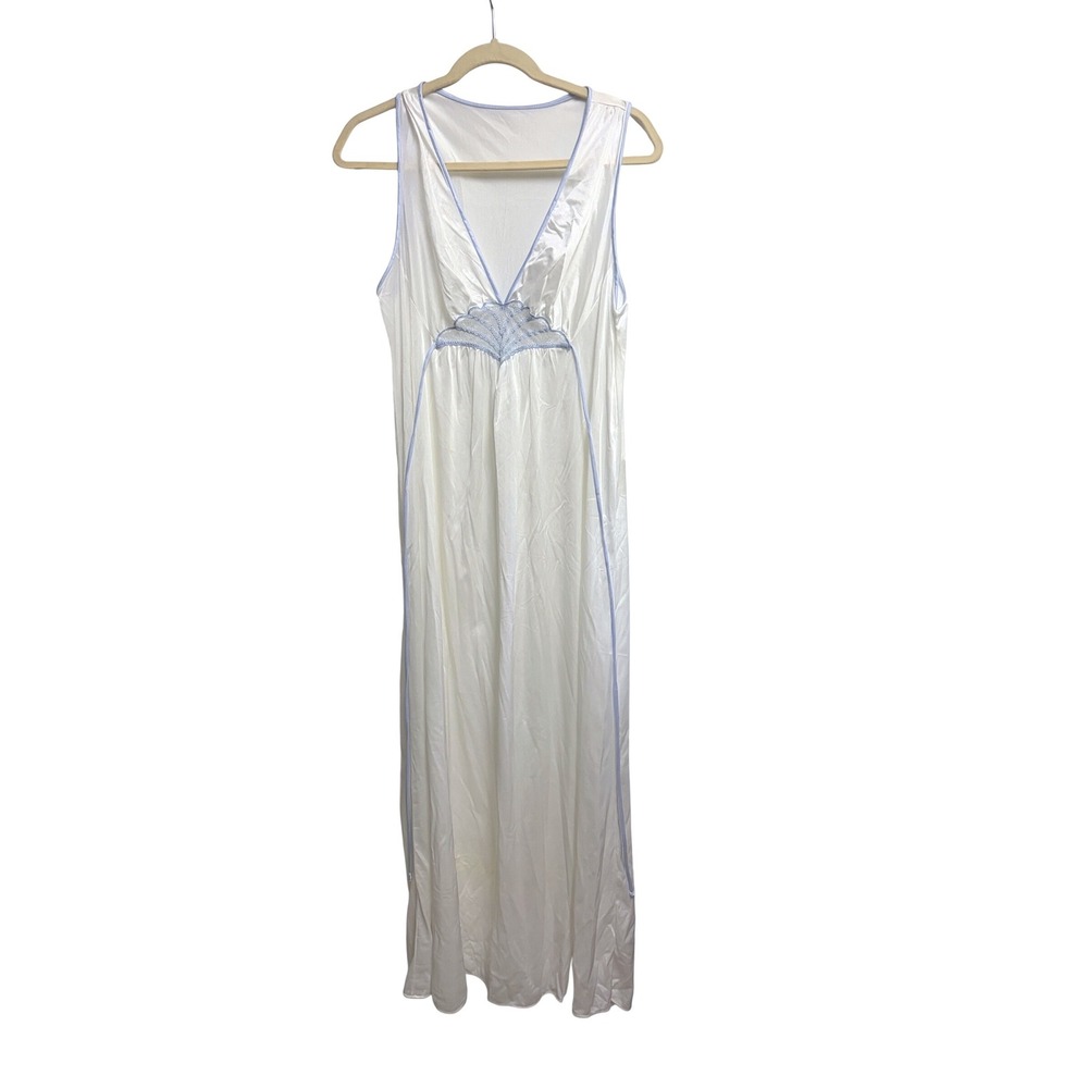 Romantic White Blue Embroidered Vintage Nightgown Empire Waist Maxi Medium/Large